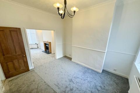 3 bedroom terraced house to rent, Grosvenor Road, Urmston, Manchester, M41