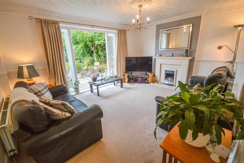 4 bedroom detached house for sale, Stoneacre Avenue, Sheffield, S12