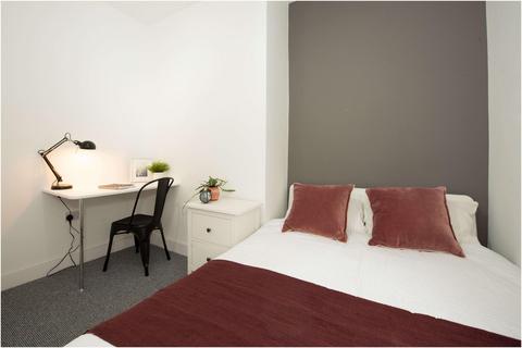 2 bedroom flat to rent, Winstanley Terrace, Leeds LS6