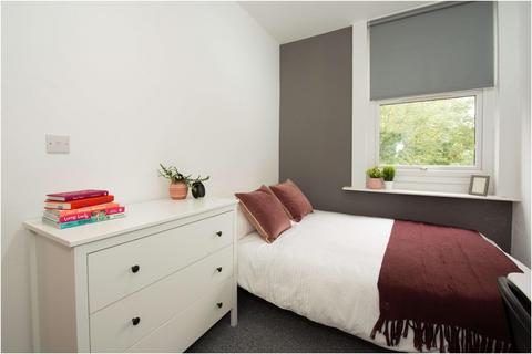 2 bedroom flat to rent, Winstanley Terrace, Leeds LS6