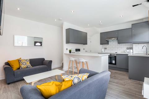 6 bedroom house to rent, Beechwood View, Leeds LS4