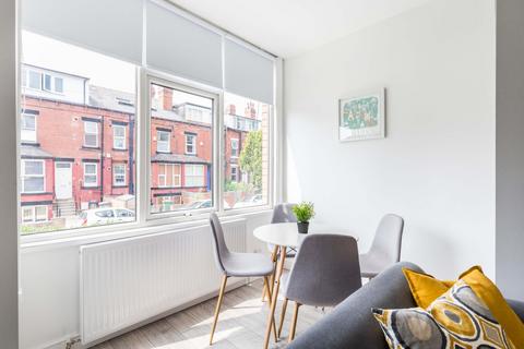 6 bedroom house to rent, Beechwood View, Leeds LS4
