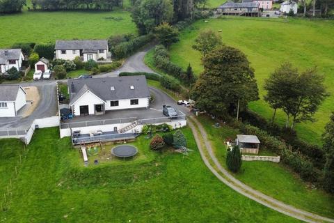 6 bedroom detached bungalow for sale, Llanwenog, Llanybydder, SA40