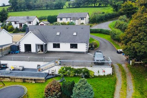 undefined, Llanwenog, Llanybydder, SA40