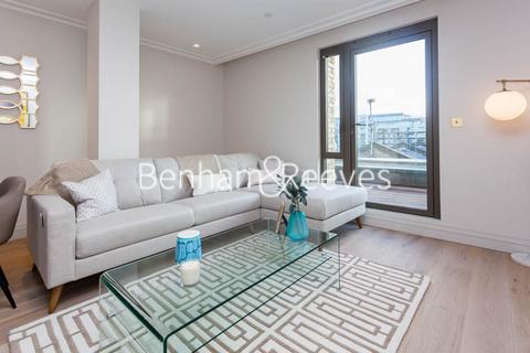 2 bedroom apartment to rent, Queens Wharf, Hammersmith W6