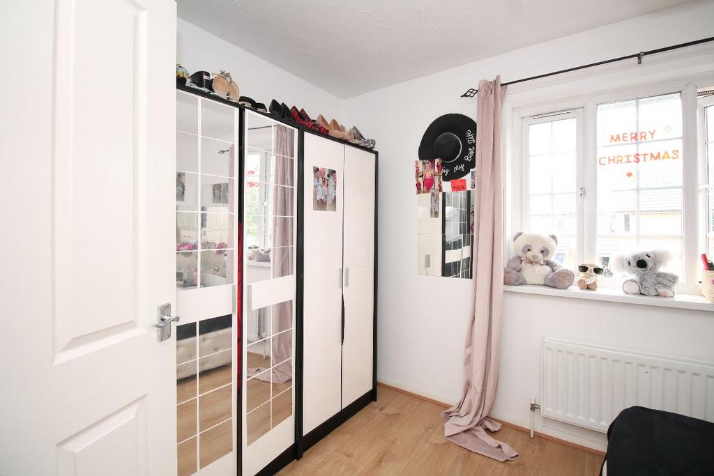 Walk-in wardrobe