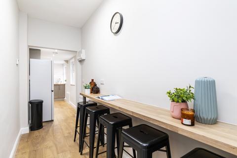 5 bedroom house to rent, Carberry Terrace, Leeds LS6