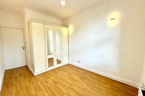 1 bedroom flat to rent, Elgin Avenue, London  W9
