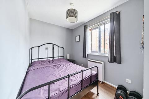 Studio for sale, Cumberland Place, London