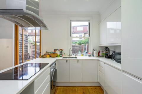 34 Dudley Gardens, London, W13 9LT