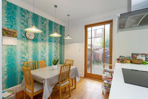 34 Dudley Gardens, London, W13 9LT