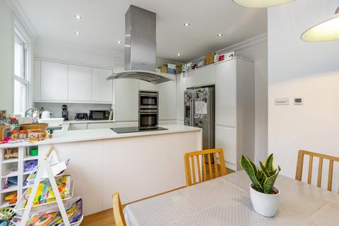 34 Dudley Gardens, London, W13 9LT