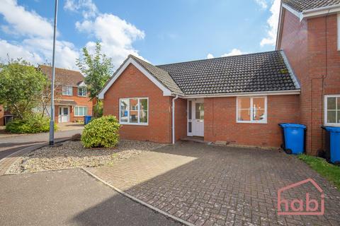 2 bedroom bungalow to rent, Bladewater Road, Norwich NR5