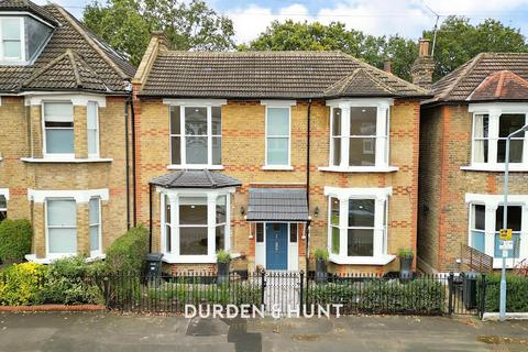 7 Fitzgerald Road, London, E11 2ST