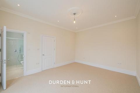 7 Fitzgerald Road, London, E11 2ST