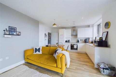 2 bedroom flat for sale, Brunskill House, Bridges Court Road, Battersea, London, SW11 3GR