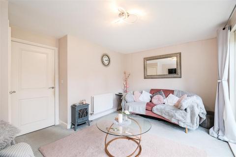 63 The Square, Loughton, IG10 3FE