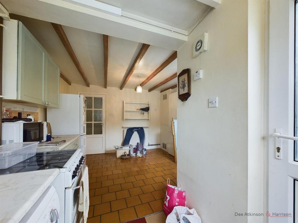 Kitchen/Dining Room