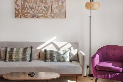 2 bedroom flat for sale, Gloucester Street, London SW1V