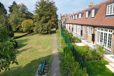 3 bedroom terraced house for sale, Hampstead Garden Suburb  NW11