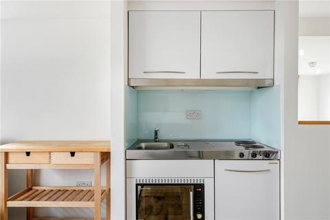 Studio to rent, Princess Beatrice House, Chelsea, London, SW10