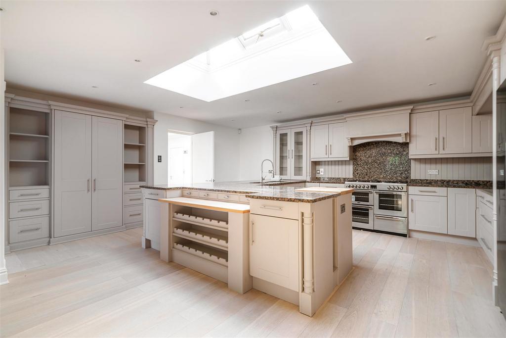 Open Plan Kitchen/Family Room