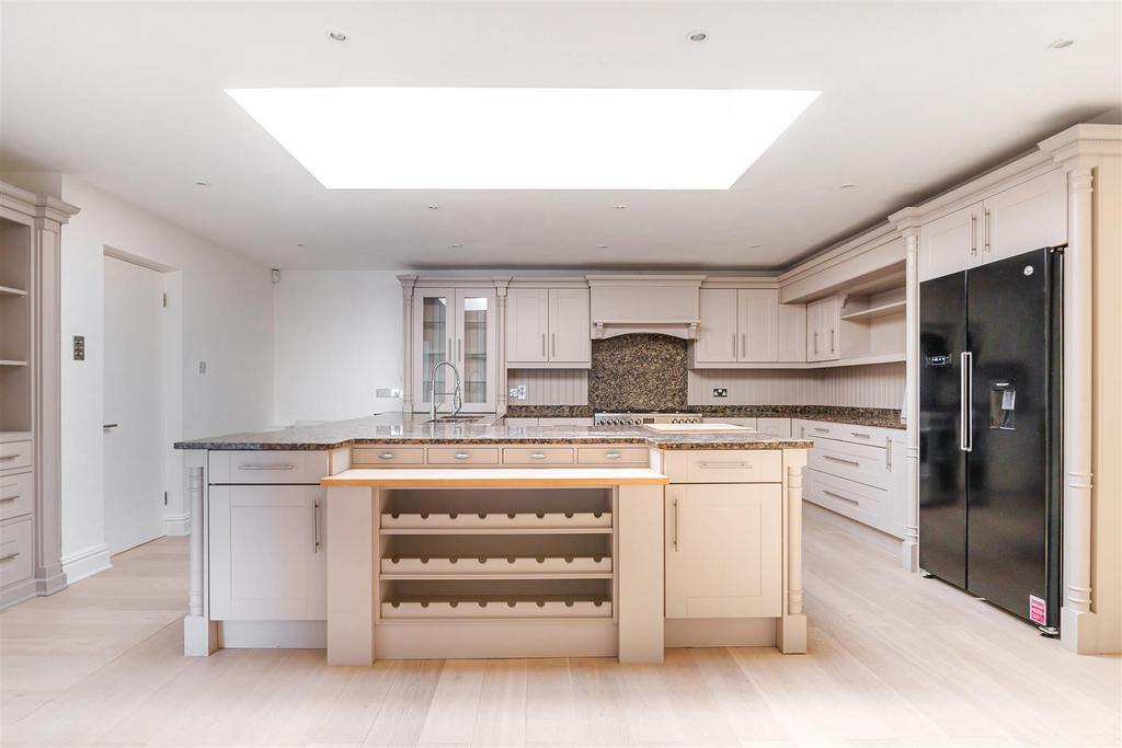 Open Plan Kitchen/Family Room