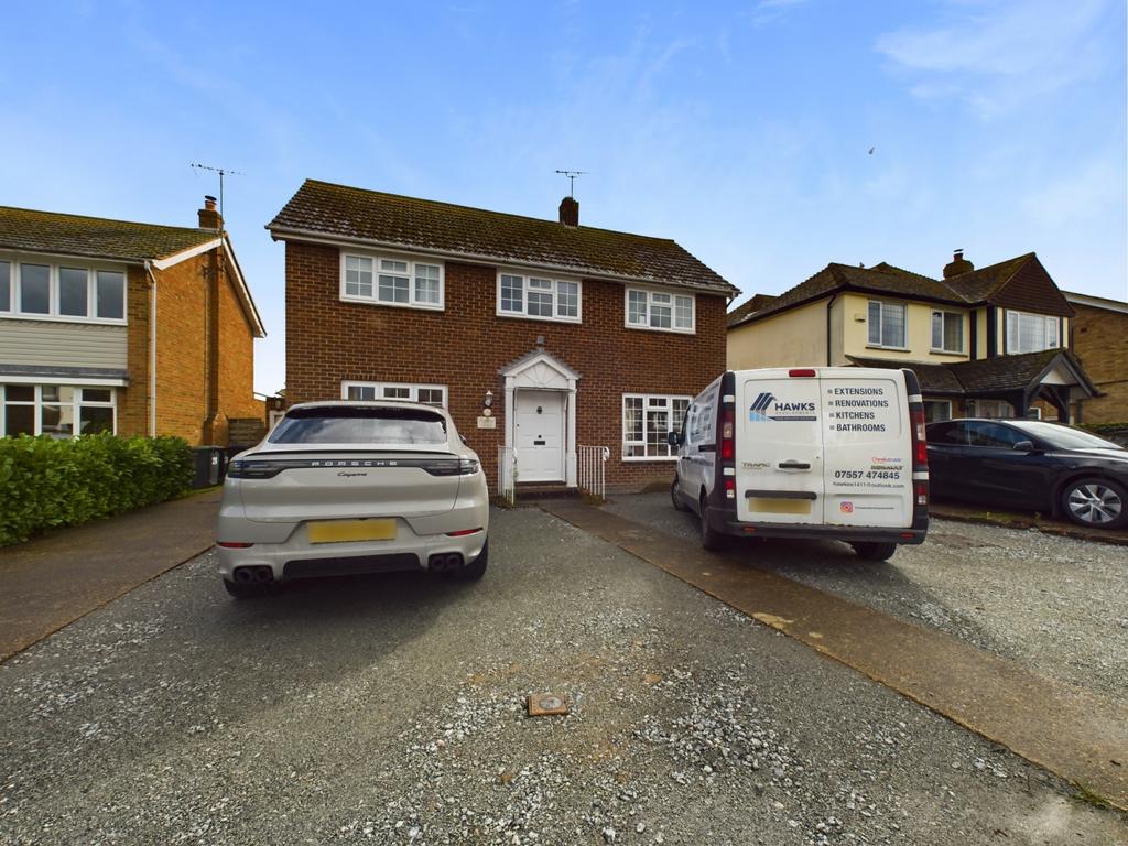 Chestfield, CT5 4 bed detached house to rent £1,800 pcm (£415 pw)