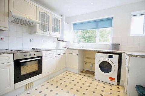 2 bedroom maisonette to rent, West End Road, Ruislip HA4