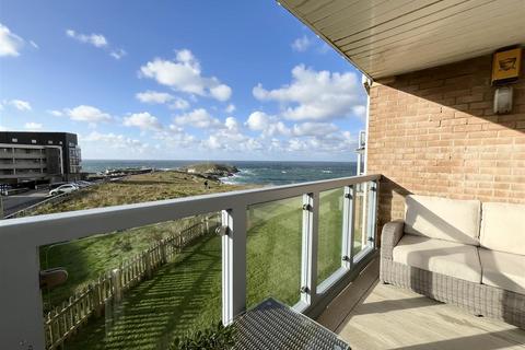 2 bedroom apartment to rent, Headland Point, Newquay TR7