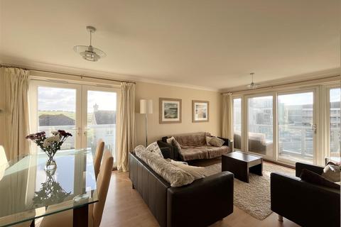 2 bedroom apartment to rent, Headland Point, Newquay TR7