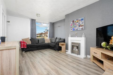 9 Burnbrae Road, Stoneyburn, Bathgate, EH47 8DF