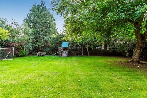 Crestawood Reigate Road, Leatherhead, KT22 8RB