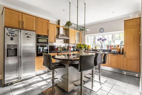 Crestawood Reigate Road, Leatherhead, KT22 8RB
