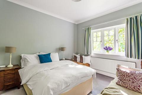 Crestawood Reigate Road, Leatherhead, KT22 8RB