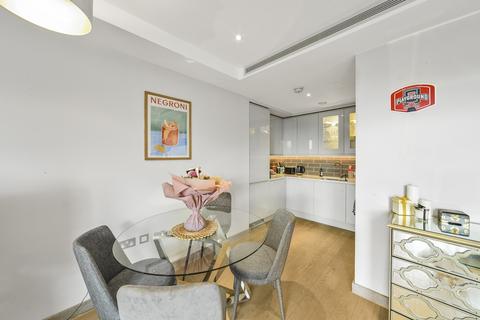 1 bedroom apartment for sale, Drapers Yard London SW18