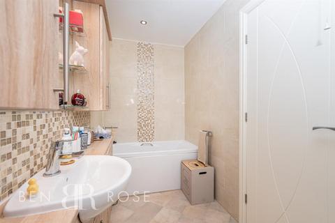 69 Alder Close, Leyland, PR26 7TU