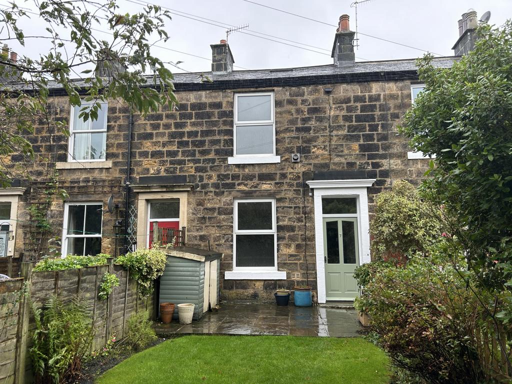 7 Mount Pisgah, Otley LS21 3DX 3 bed terraced house to rent £1,195
