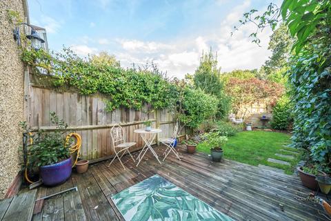 3 bedroom maisonette for sale, Speer Road, Thames Ditton, KT7