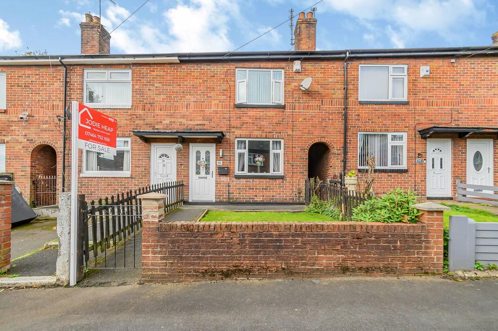 Windsor Avenue, Heywood OL10 2 bed terraced house for sale £160,000