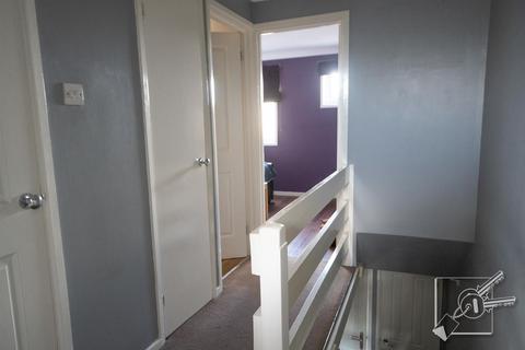 17 Mackenzie Way, Gravesend, DA12 5UH