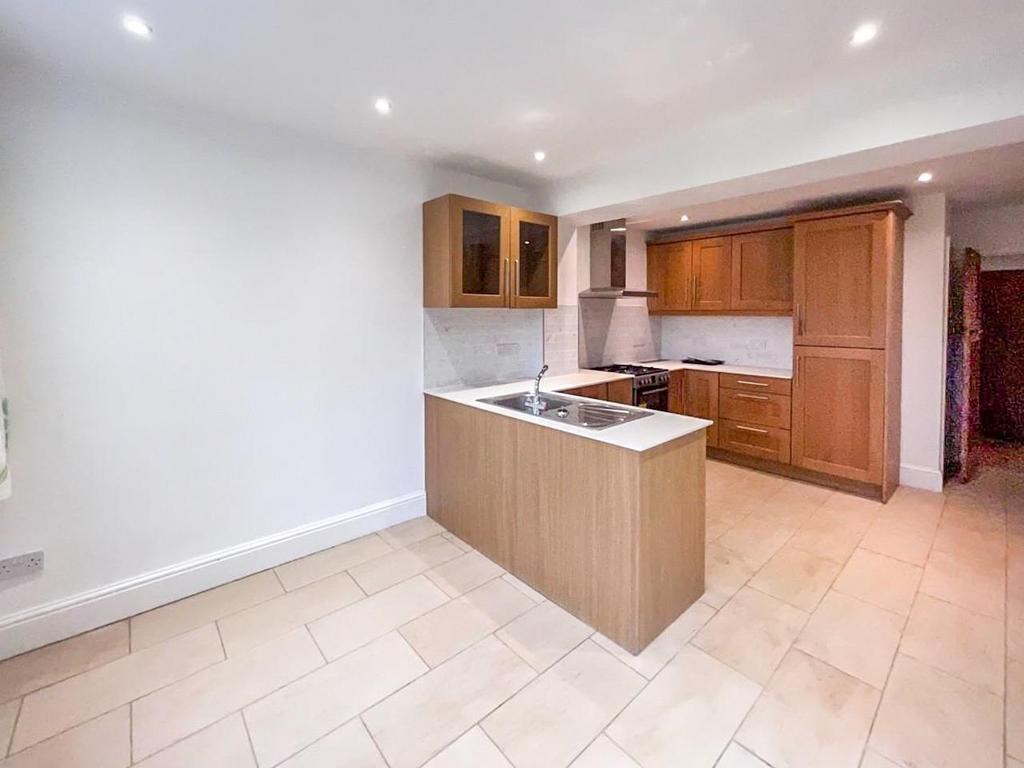 Kitchen Dining Room 2.jpg