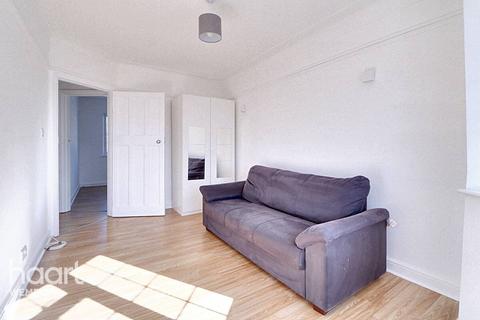 2 bedroom flat for sale, Kingsbury