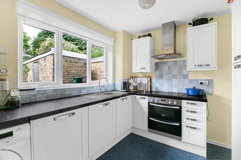 2 bedroom terraced house for sale, Kestrel Green, Hatfield, AL10