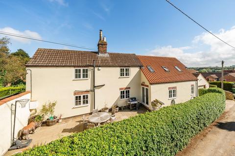 4 bedroom detached house for sale, Chapel Street, Eaton