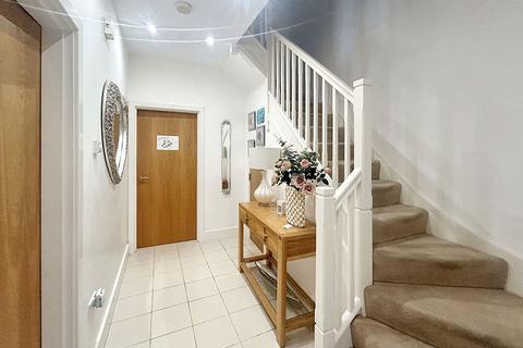 5 bedroom townhouse for sale, Featherstone Grove, Great Park, Newcastle upon Tyne, Tyne and Wear, NE3 5RJ