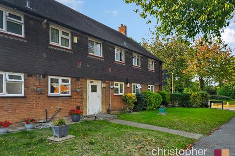 201 Whitefields Road, Cheshunt, Waltham Cross, EN8 0EU