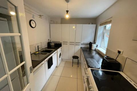 2 bedroom flat for sale, St. Barbara Way, Portsmouth