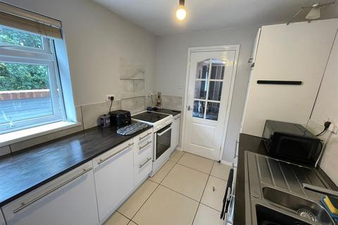 2 bedroom flat for sale, St. Barbara Way, Portsmouth