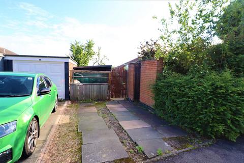 3 bedroom semi-detached house for sale, Bagley Close, Loughborough, LE11